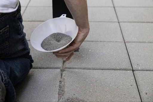 How to Replace Sand Between Pavers – Easy Guide.jp
